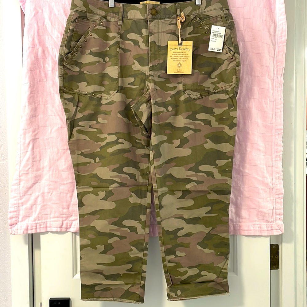 “AB” Technology high rise jeans from Democracy